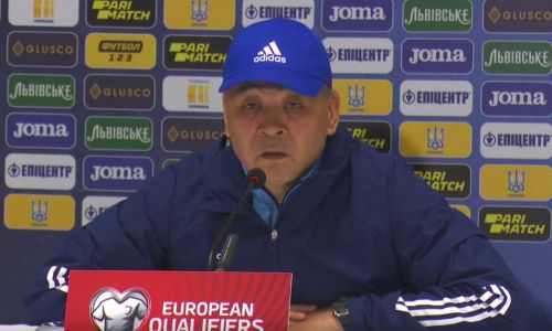 «Ребята с пониманием ко всему относятся». Талгат Байсуфинов рассказал о моментах тревоги в сборной Казахстана и матче против Украины