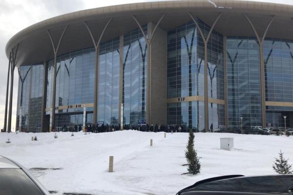 Фанаты «Барыса» оккупировали кассы перед матчами плей-офф в Нур-Султане. Фото