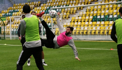 «Тобол» показал фоторепортаж с тренировки перед началом сезона