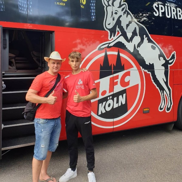 «Поиграл против Харистеаса и Айлтона». Бывший казахстанский футболист вырастил в Германии талантливого сына, который выступает в Юношеской Лиге Чемпионов и выбрал себе сборную