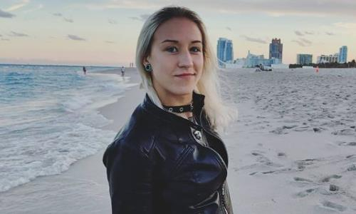 «Прекрасный день». Первая казахстанка в UFC близка к возвращению в октагон и уже бьет в прыжке от стены. Видео