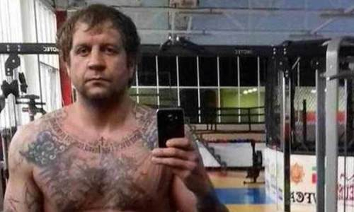 «Когда мозгов нет, и не такое снимешь». Александр Емельяненко высказался о клипе Моргенштерна