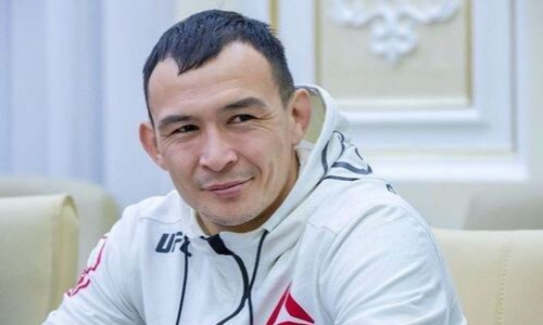 Известный казахский файтер начал подготовку к походу за четвертой победой в UFC подряд. Фото