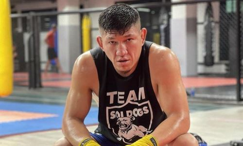 UFC или Bellator? Куат Хамитов заинтриговал болельщиков «сумасшедшими новостями»