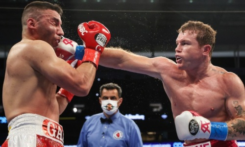 «Конечно же не для наследия». Хопкинс оправдал мисматчи «Канело» со слабой оппозицией