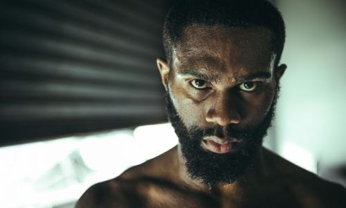 Обидчик казахстанского боксера хочет «зачистить» вес Данияра Елеусинова