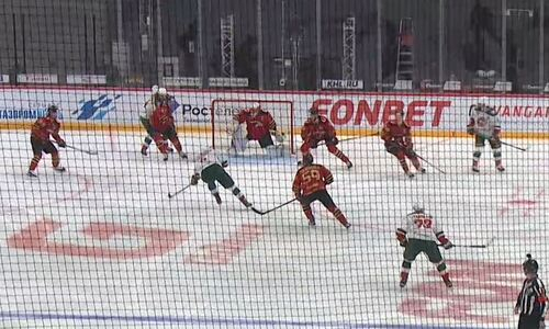 Нападающий сборной Казахстана отдал ассист и помог «Ак Барсу» повести в третьем матче финала Востока с «Авангардом». Видео