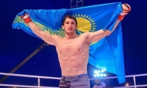 Прямая трансляция турнира AMC Fight Nights 100 с титульным боем казахстанца Гойти Дазаева