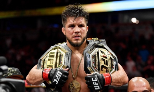 Экс-чемпион UFC в двух весах объявил о бое с Мэйвезером