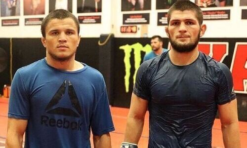 «Задай себе вопрос». Хабиб Нурмагомедов попросил победившего в UFC Сергея Морозова брата задуматься