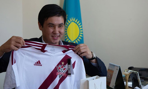 «Как тебя там? Александр, вроде». Президент «Актобе» жестко накинулся на бывшего тренера, пытавшегося спасти клуб от вылета из КПЛ