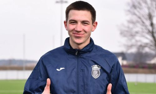 Молодой казахстанский нападающий дебютировал за основу европейского клуба