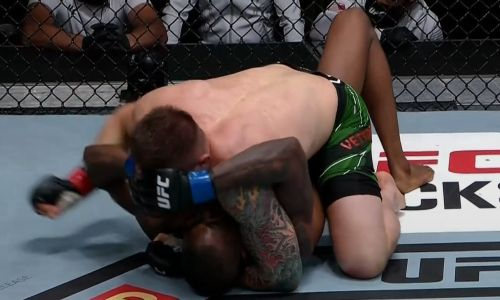 Видео главного боя UFC Веттори — Холланд с доминирующей победой фаворита