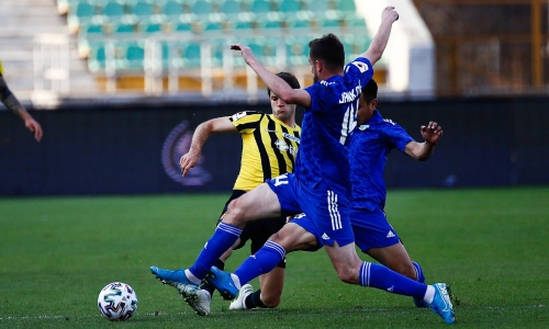 Легенду в жертву, радиоуправляемый мяч и ассистентский покер. 4:4 и трижды +4 в 4 туре КПЛ-2021