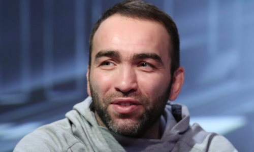 Президент AMC Fight Nights назвал огромную сумму убытков лиги из-за переноса турнира с главным боем казахстанца