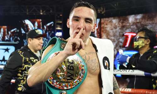 «Он игрался с этими бойцами-любителями». Мексиканский чемпион мира назвал особенного боксера