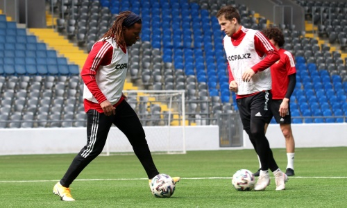 «Я бы оставил Финонченко». Эксперт озвучил исход поединка «Шахтер» — «Акжайык»