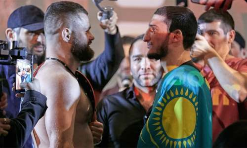 «Хоть Москву и не завоевал». Глава AMC Fight Nights похвалил казахстанского бойца после поражения