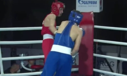Видео полного боя с двумя нокдаунами и тотальным уничтожением венгра казахстанским боксером на МЧМ-2021