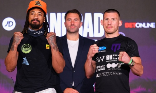 Чемпион мира в весе Головкина встретился с соперником перед титульным боем. Видео