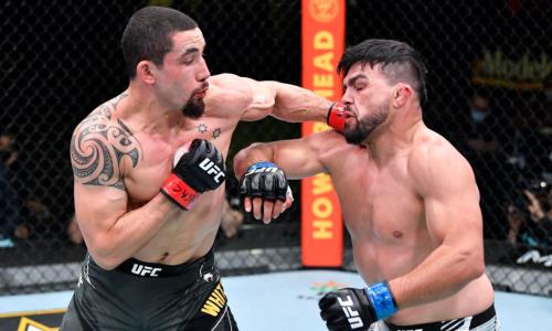 Видео полного боя Уиттакер — Гастелум в главном событии турнира UFC с разгромным исходом