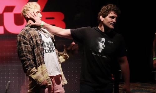 Экс-чемпион Bellator извинился за поражение тяжелым нокаутом от блогера