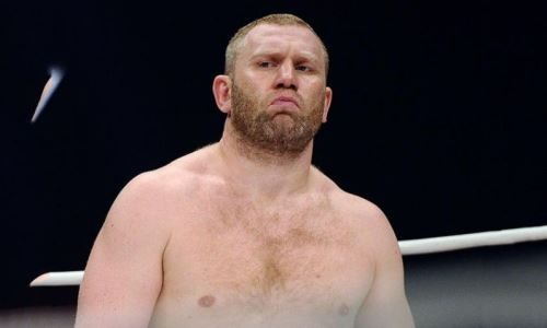 «Соперник поступил не очень красиво». Харитонов объяснил провал взвешивания перед дебютом в боях на голых кулаках