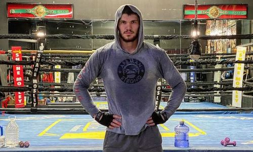 Али Ахмедов продолжает подготовку к возвращению на ринг после поражения нокаутом