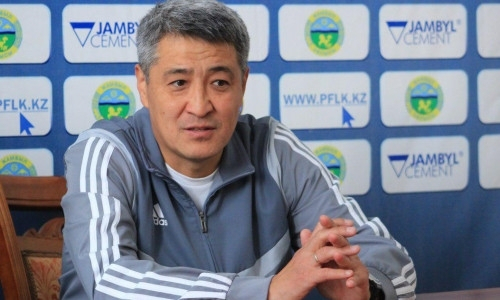 Казахстанские футбольные клубы заявили главных тренеров, которых фактически нет в командах