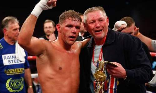 «Как можно ему доверять?» Отец Сондерса разоблачил промоутера Головкина