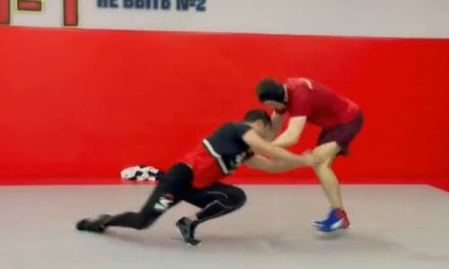 Шавкат Рахмонов провел совместную тренировку по борьбе с топовым казахстанцем из АСА. Видео