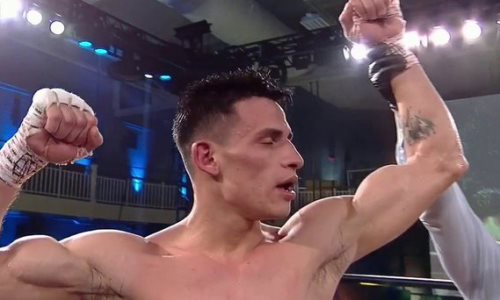 «Сильный воин». Обидчик казахстанского боксера похвалил его после боя