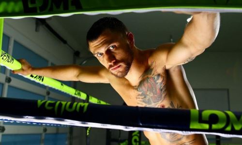 Ломаченко отреагировал на официальный анонс его следующего боя после поражения Лопесу