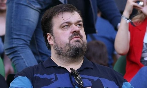 «Вздрючит и напомнит парням, как они тут оказались». Василий Уткин сравнил бывшего и нынешнего тренера ЦСКА Зайнутдинова