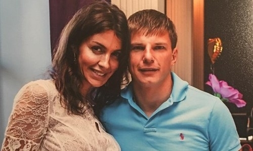 Бывшая жена экс-футболиста «Кайрата» впервые появилась на ТВ с изуродованным лицом. Фото