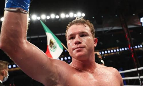 «Начинают нести чушь». «Канело» неожиданно засомневался в бое за звание «абсолюта»