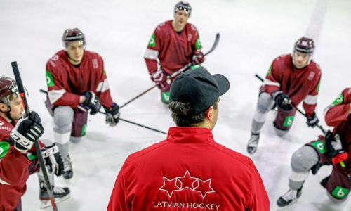 Четыре хоккеиста пополнили тренировочный лагерь соперника сборной Казахстана по ЧМ-2021
