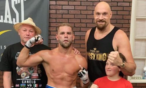 «Ты мелкая сосиска». Тайсон Фьюри обрушился с критикой на промоутера Головкина