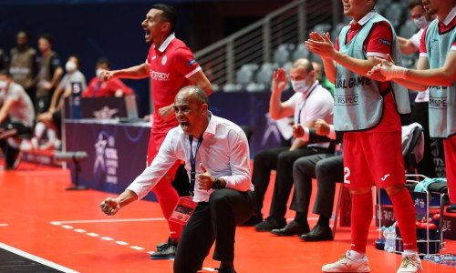 Как «Кайрат» потерял Игиту и с 19-летним казахстанцем в воротах разнес «Бенфику» в Лиге Чемпионов. Видео