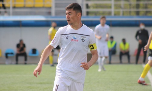 Аслан Дарабаев впервые вывел «Каспий» с капитанской повязкой