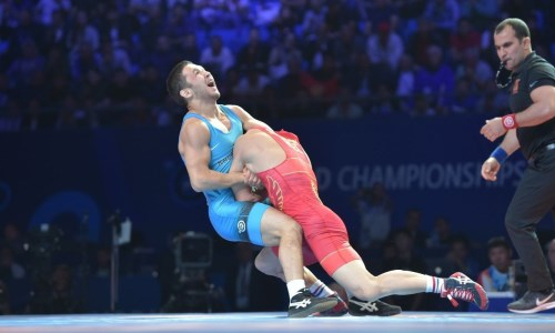 Стало известно, кто из казахстанских борцов будет биться за последние олимпийские лицензии на мировом отборе