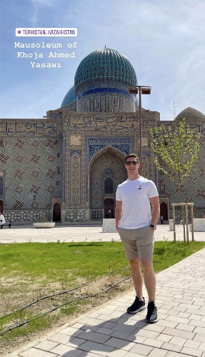 Капитан «Барыса» продолжает любоваться красотами Казахстана