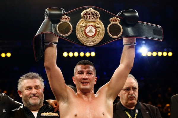 «Стоял выбор — идти работать или попробовать себя в профи». Рожденный в Казахстане экс-чемпион Мира рассказал о своей жуткой травме, статусе безработного и вспомнил историю про Головкина