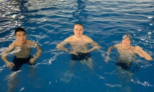 Непобежденные казахстанские боксеры начали тренировочный лагерь в Москве