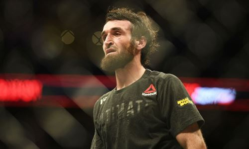 Исключенному из рейтинга UFC Магомедшарипову предстоит операция, после он примет решение о карьере