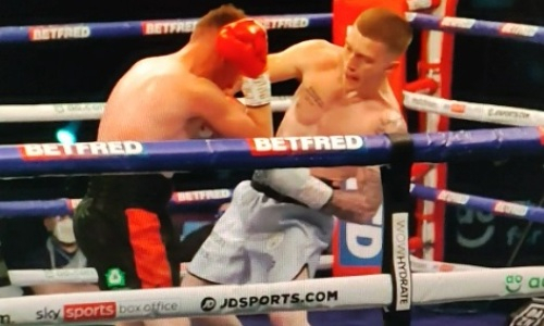 Видео боя, или Как сын Рикки Хаттона возился с «мешком»