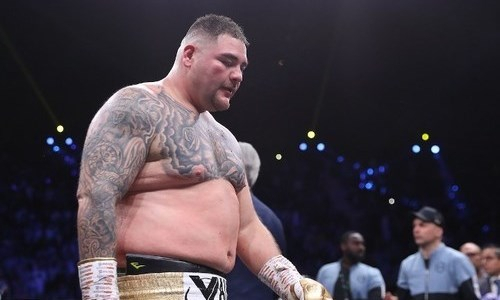 «Более безумный». Во время боя Энди Руиса на трибунах вспыхнули драки. Видео