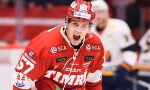 Соперник «Барыса» по Восточной конференции КХЛ подписал экс-форварда «Чикаго»