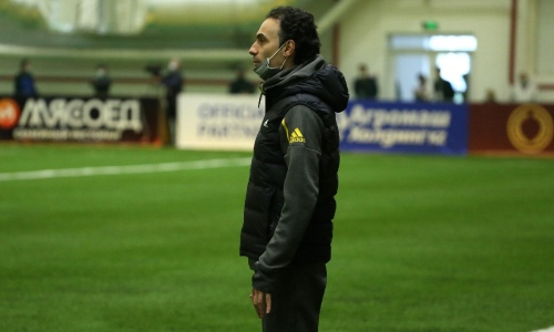 «Игра разделилась на два тайма». Бабаян подвел итоги матча с «Таразом» и рассказал о проблеме Тошича