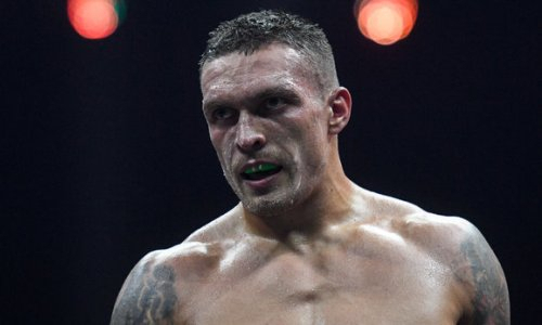 Усик обратился к WBO с необычным фото по поводу своего следующего боя